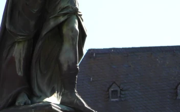 Stock Video Lady Justice Statue Animated Wallpaper