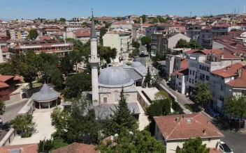 Stock Video Islamic Mosque In The Middle Of A Town Animated Wallpaper