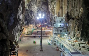 Stock Video Inside A Cave With The Temple In Kuala Lumpur Animated Wallpaper