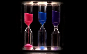 Stock Video Hourglasses On Black Background Animated Wallpaper