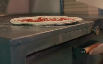Stock Video Hot Oven Baking Pizzas Animated Wallpaper