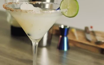 Stock Video Homemade Margarita Cocktail Animated Wallpaper