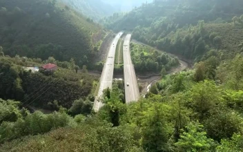 Stock Video Highway In The Middle Of The Mountains Animated Wallpaper