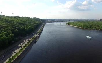 Stock Video Highway By The Riverside Animated Wallpaper