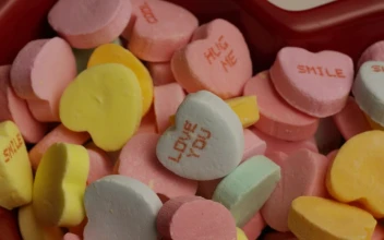 Stock Video Heart Shaped Candy With Messages Animated Wallpaper