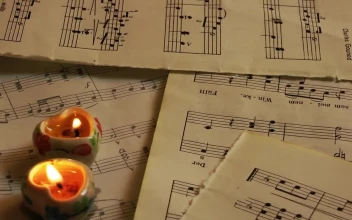 Stock Video Heart Candles On Sheet Music Animated Wallpaper