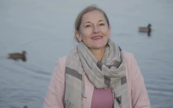 Stock Video Happy Woman Breathing In Fresh Air At Duck Pond Animated Wallpaper