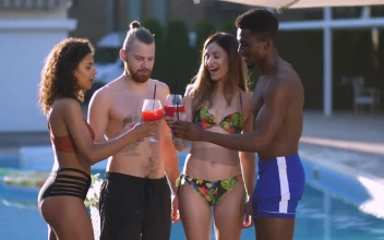 Stock Video Happy Friends Toasting Beside A Swimming Pool Animated Wallpaper