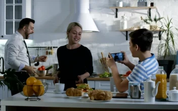 Stock Video Happy Family Dancing In The Kitchen Animated Wallpaper