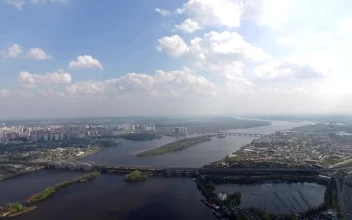 Stock Video Landscape Of A Beautiful City On A Sunny Day Animated Wallpaper