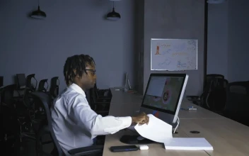 Stock Video Man In An Office Throwing Sheets Of Paper In The Animated Wallpaper