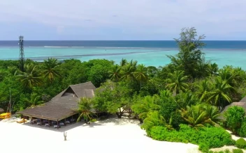 Stock Video Luxury Tourist Beach Animated Wallpaper