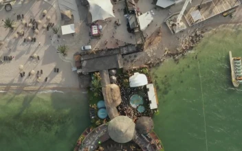 Stock Video Little Spring Festival On The Beach Animated Wallpaper