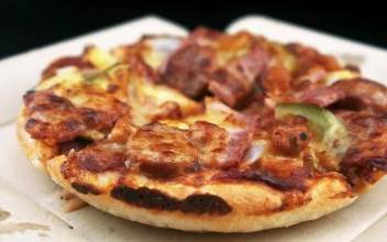 Stock Video Little Pizza Slowly Turning Animated Wallpaper
