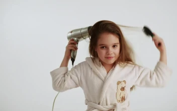 Stock Video Little Girl Combing Her Hair Animated Wallpaper