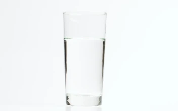 Stock Video Limes Dropping Into Water Animated Wallpaper