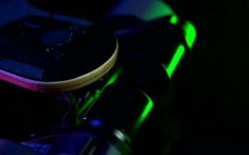Stock Video Lights Under An Electric Skateboard Animated Wallpaper