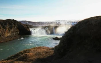 Stock Video Large Waterfalls In The Cold Smal Animated Wallpaper
