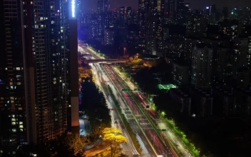 Stock Video Large Avenue That Crosses A Giant City At Night Animated Wallpaper