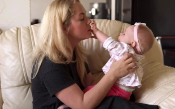 Stock Video Mother Playing With Her Little Bab Animated Wallpaper
