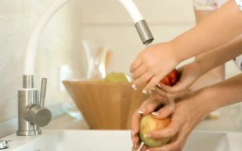 Stock Video Mother And Daughter Washing Apple Animated Wallpaper