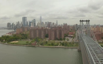 Stock Video Manhattans Coastline With Apartment Building Animated Wallpaper