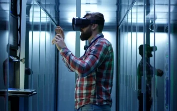 Stock Video Man Working With Vr Glasses In Data Cente Animated Wallpaper