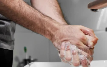 Stock Video Man Washing His Hands With Soap Detailed Vie Animated Wallpaper