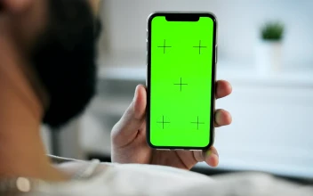 Stock Video Man Touching Mobile Phone Greenscree Animated Wallpaper