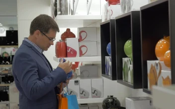 Stock Video Man Shopping While In Greec Animated Wallpaper