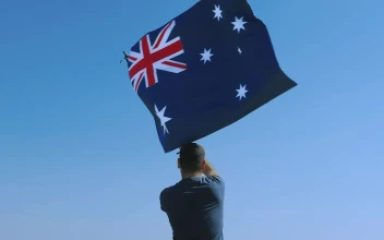 Stock Video Man Proudly Waving The Australian Fla Animated Wallpaper