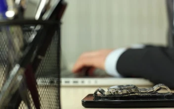 Stock Video Man In Suit Working On A Computer In An Offic Animated Wallpaper