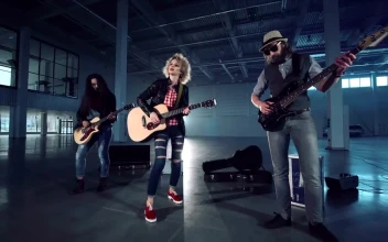 Stock Video Music Band Shooting Video In An Empty Warehouse