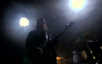Stock Video Musician Playing A Guitar In A Small Club