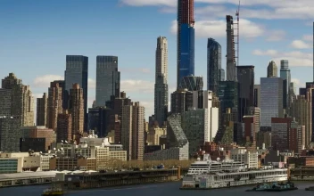 Stock Video New York Timelapse Across The Day