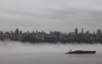 Stock Video Ocean Fog Rolling In