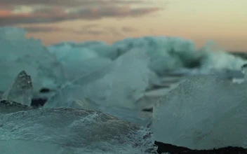 Stock Video Ocean Ice Melting