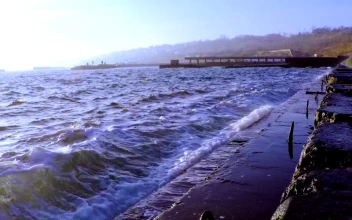 Stock Video Ocean Waves Breaking In The Breakwater