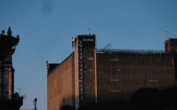 Stock Video Old Buildings During An Afternoon