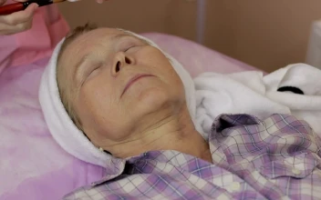 Stock Video Older Woman Having A Spa Treatment