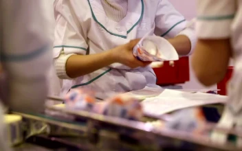 Stock Video Packaging Ice Creams In A Factory