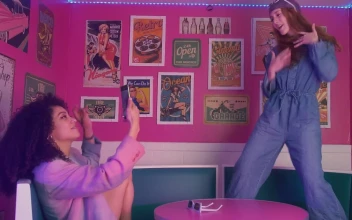 Stock Video Pair Of Female Friends Having Fun In A Retro Restaurant