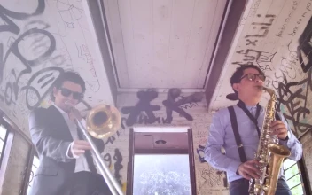 Stock Video Pair Of Jazz Musicians Performing A Song
