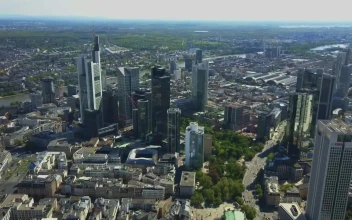 Stock Video Panoramic View Of Frankfurt And Its Buildings