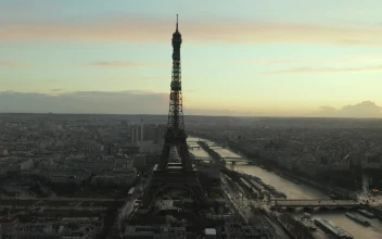 Stock Video Paris From The Air Near The Eiffel Tower