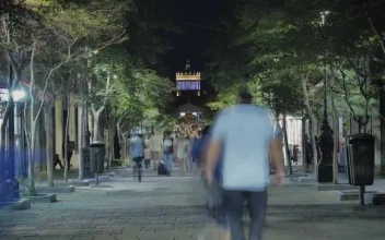 Stock Video Pedestrian Street With People Walking At Night