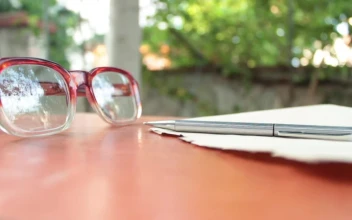 Video Stock Person Takes His Glasses And Write On A Sheet Free