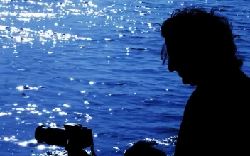 Video Stock Person Taking Pictures To The Sea Free