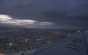 Video Stock Plane Flying Over A City At Night Free