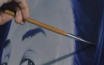 Video Stock Plastic Artist Working On A Portrait Free